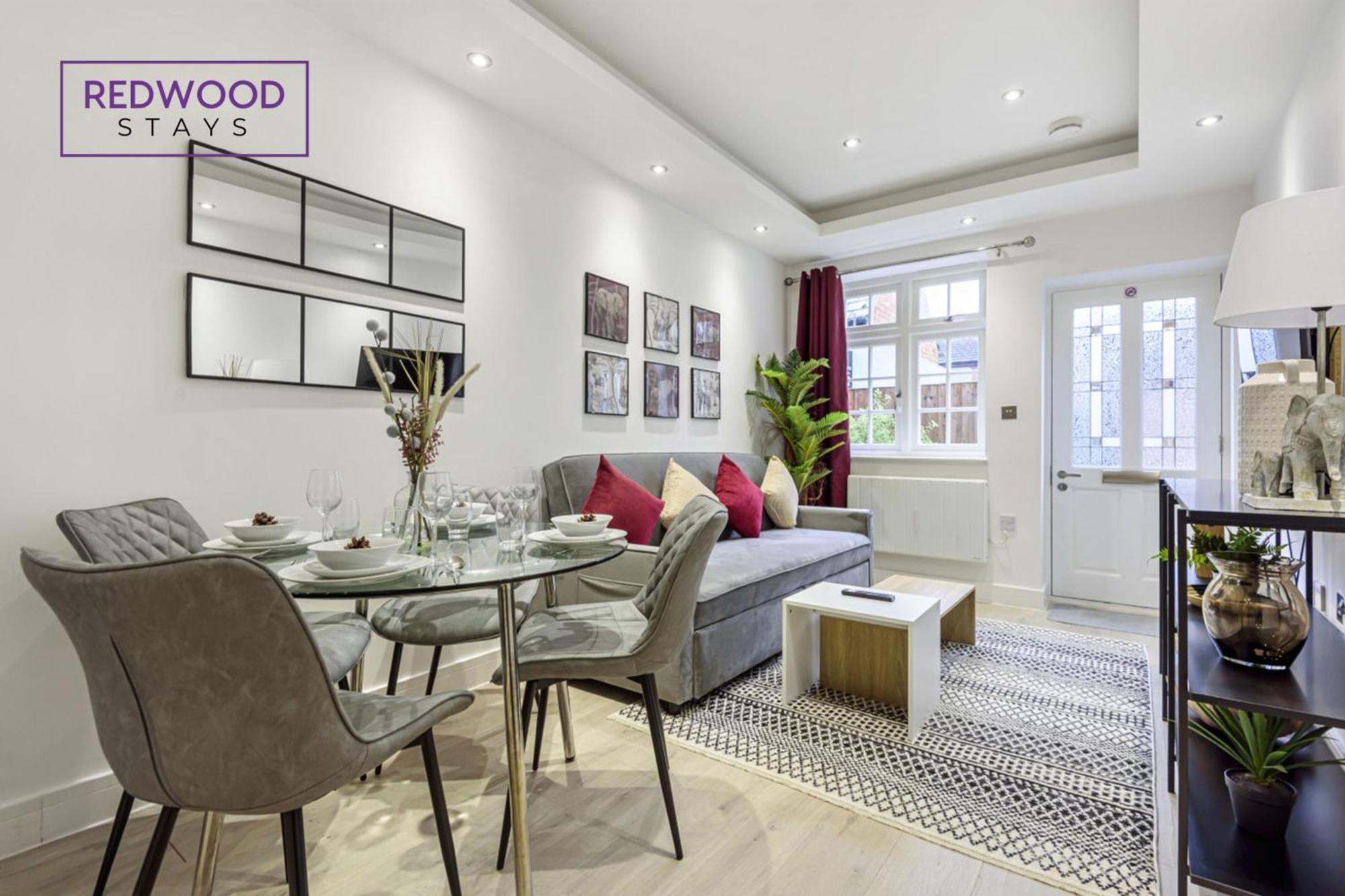 1 Bed 1 Bath Town Center Apartments For Corporates & Contractors, Wifi, Netflix And Parking On Selected Units By Redwood Stays อัลเดอร์ช็อต ภายนอก รูปภาพ
